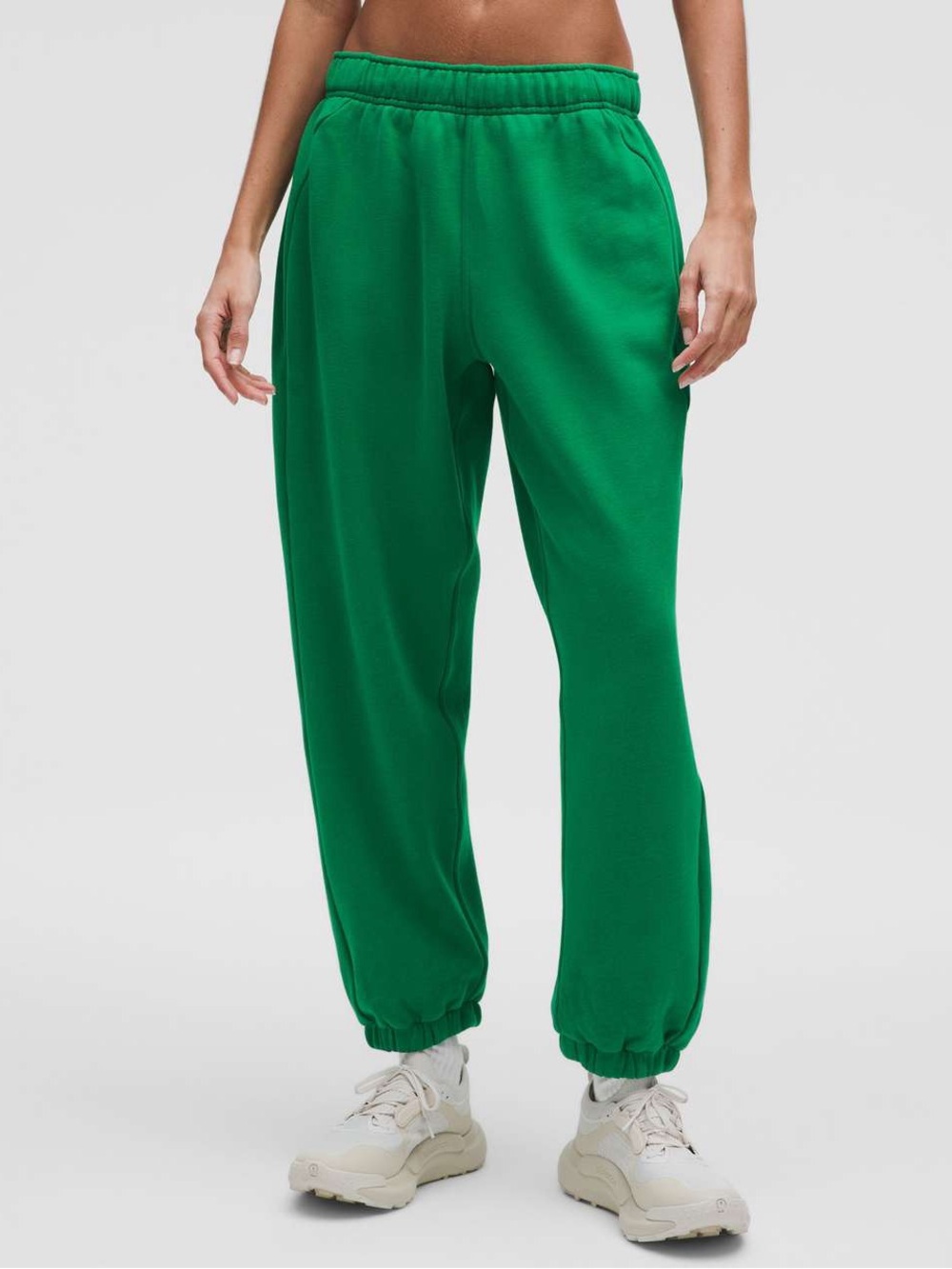 Lululemon Scuba Mid-Rise Oversized Jogger Short- Raceway Green